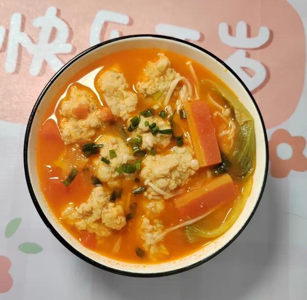 家传浓汤西红柿🍅猪肉丸子汤