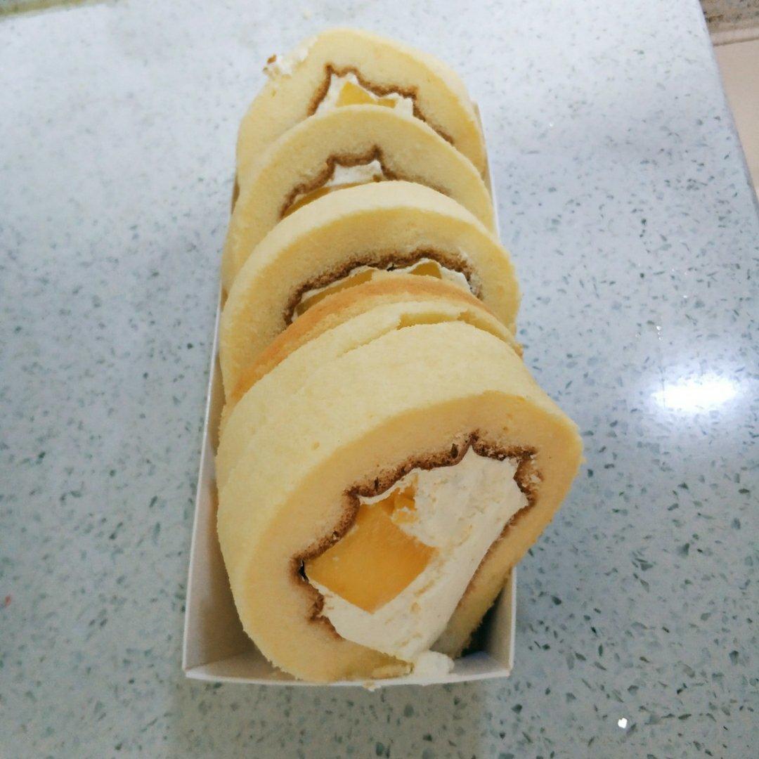 胖乎乎奶油芒果卷/不开裂不掉皮全过程详细图解烘焙视频/蛋糕篇6：「厚卷」