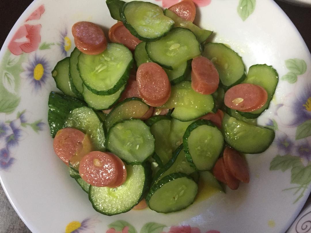 黄瓜炒火腿肠