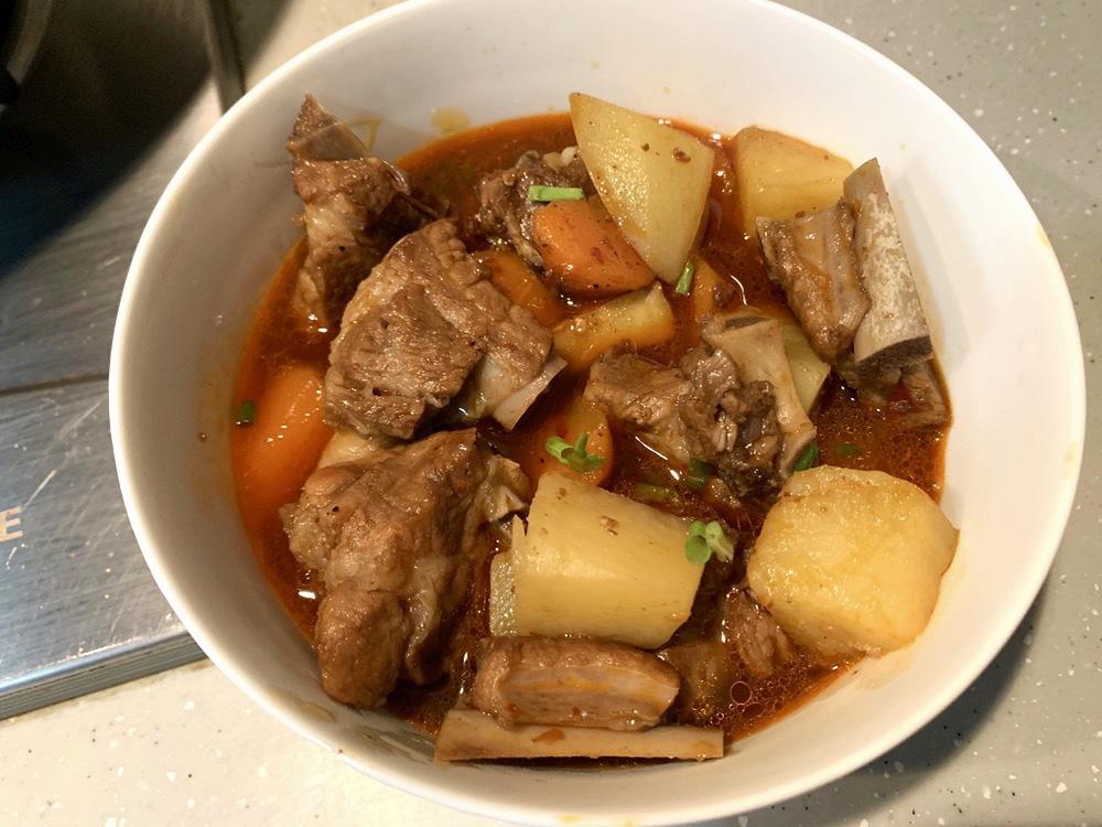 川味土豆烧排骨