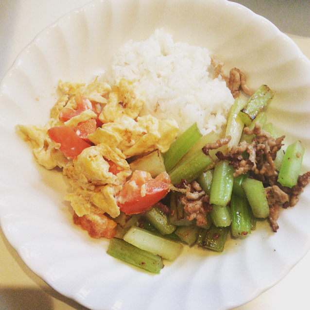 西芹炒肉丝