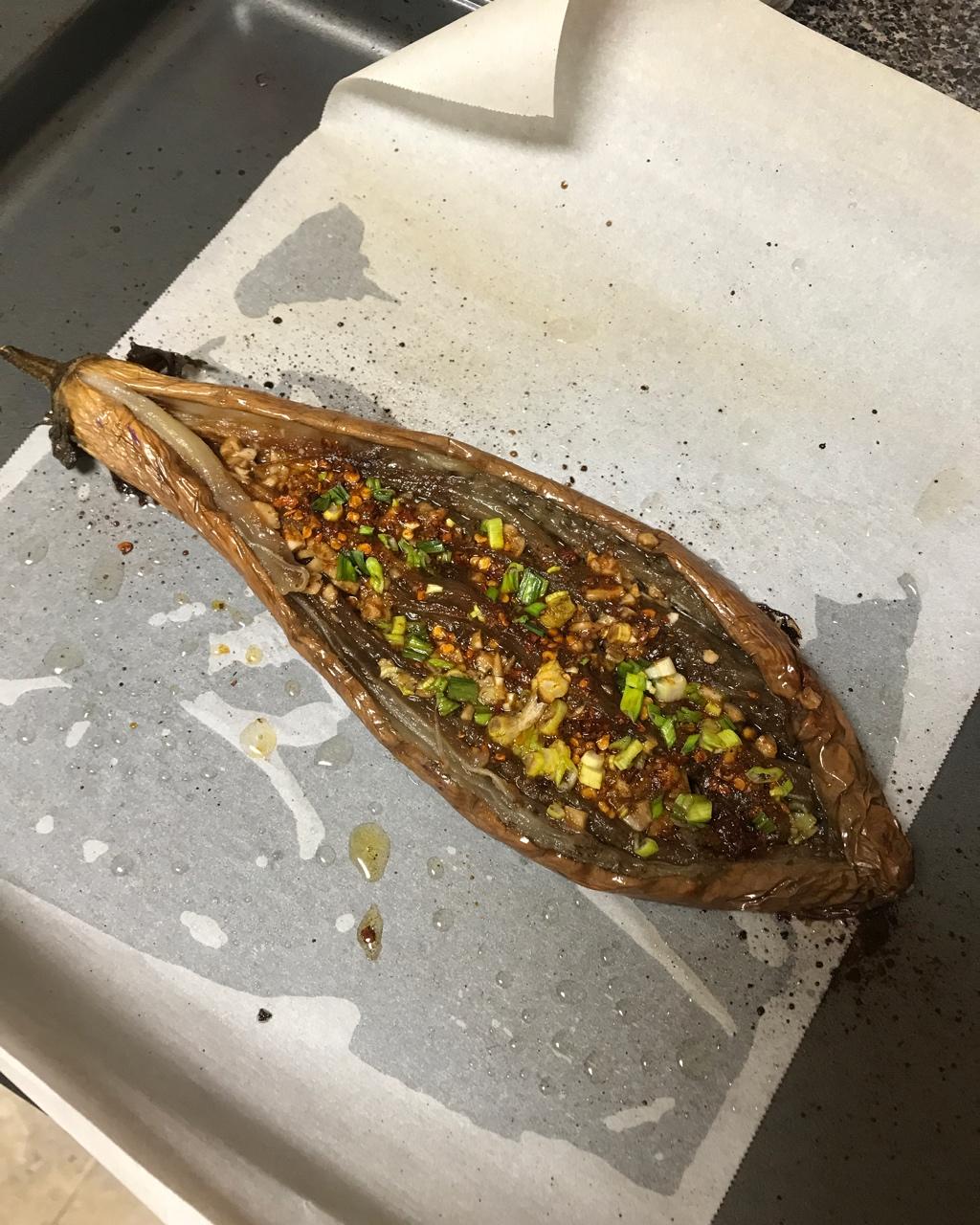 CC招牌菜销魂烤茄子，百吃不厌！