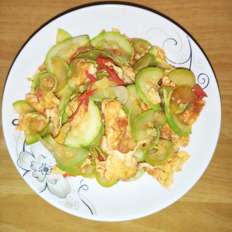 西葫芦炒鸡蛋(从不修图，拒绝夸张)