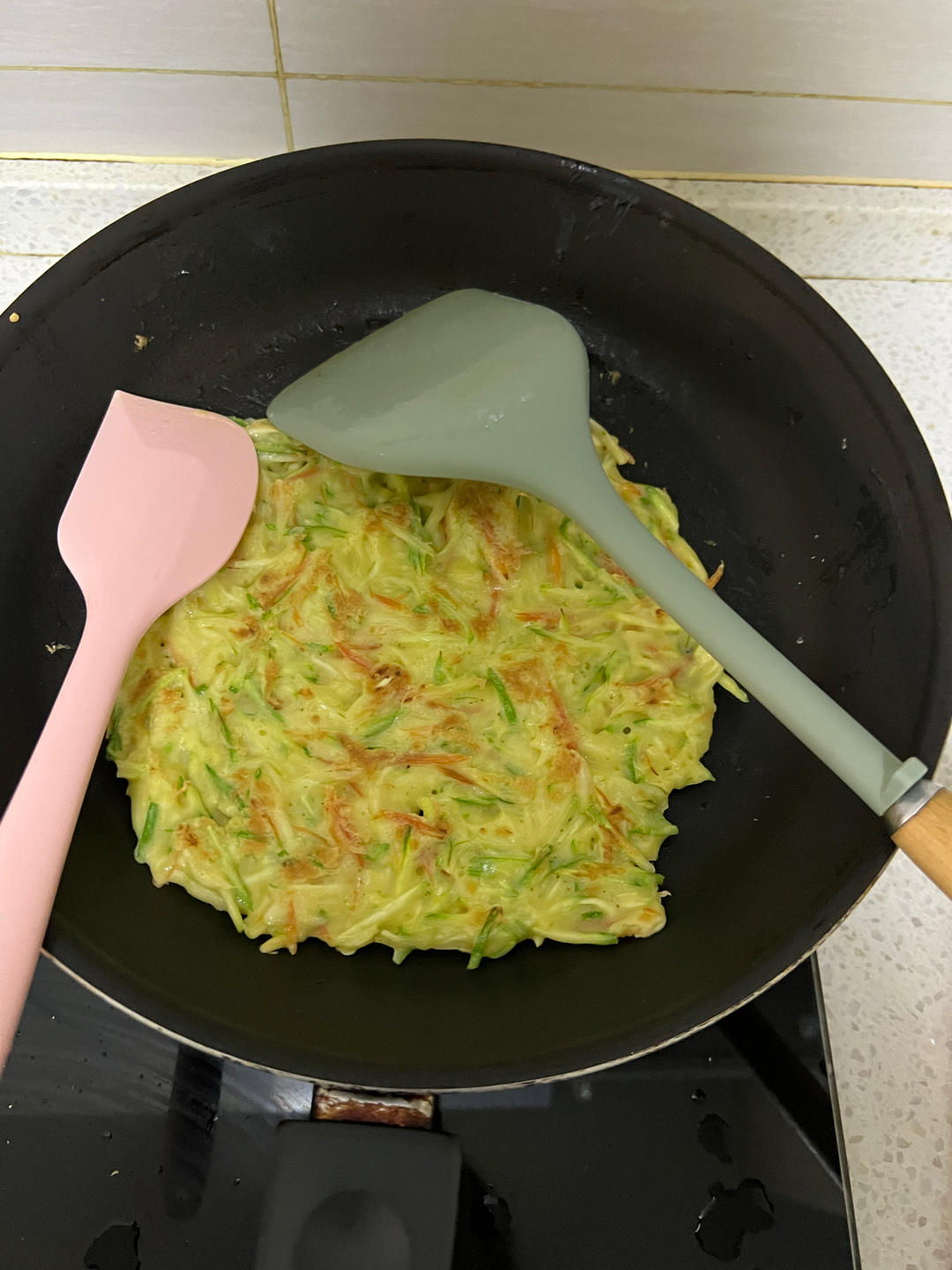 让宝宝爱上吃菜 摊西葫芦软饼（一岁以上婴幼儿辅食）西葫芦黑芝麻鸡蛋饼 煎鸡蛋面糊饼子