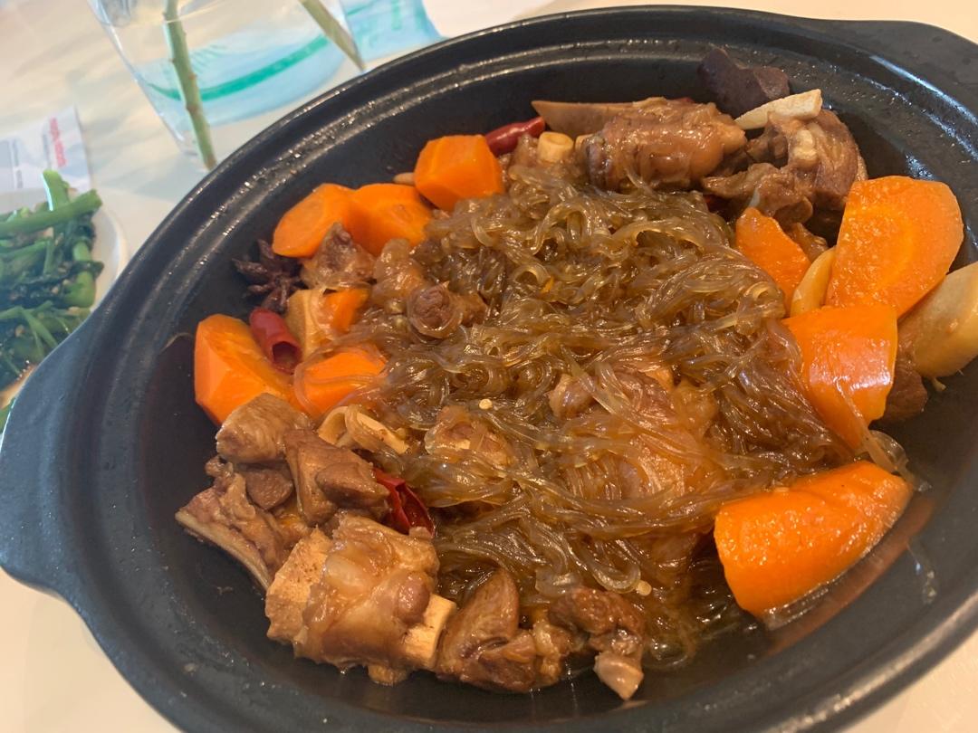 〈羊肉白菜粉丝煲〉，一定要做这个尝一尝，欣小厨 😉