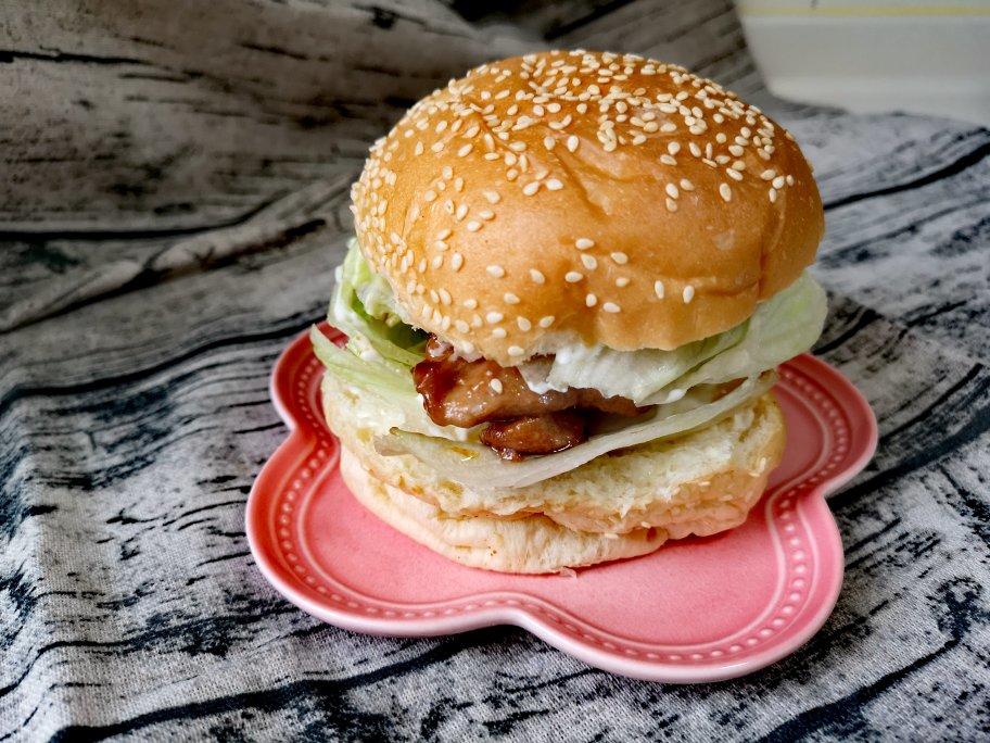 cocolei1做的照烧鸡腿汉堡