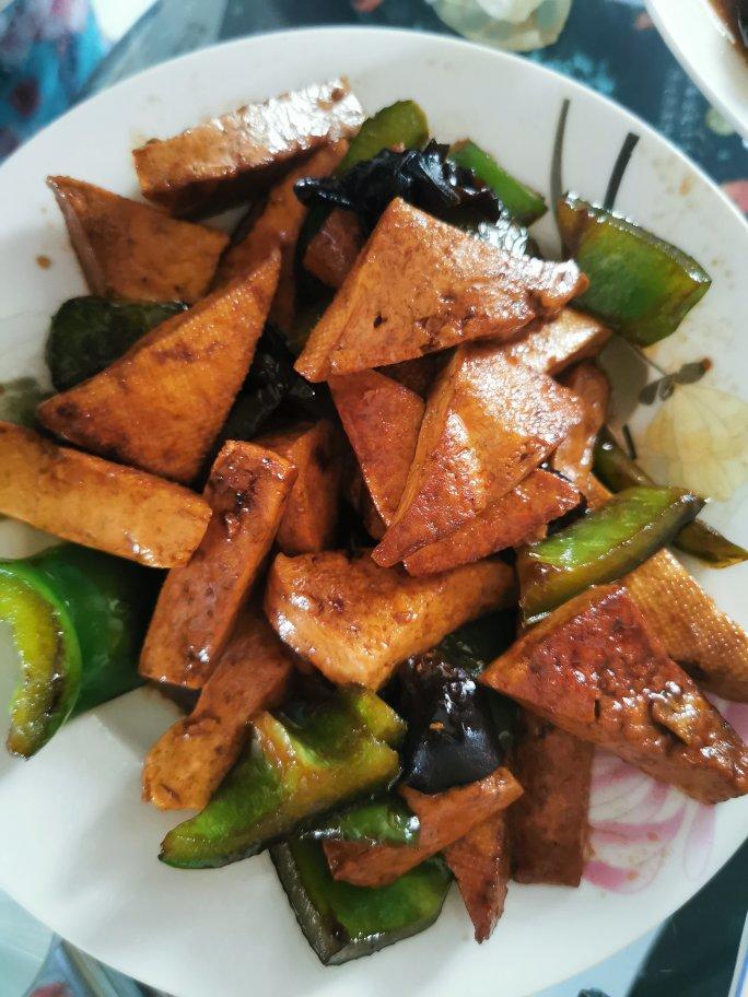 豆腐这样做比大鱼大肉都好吃，简单易做又下饭