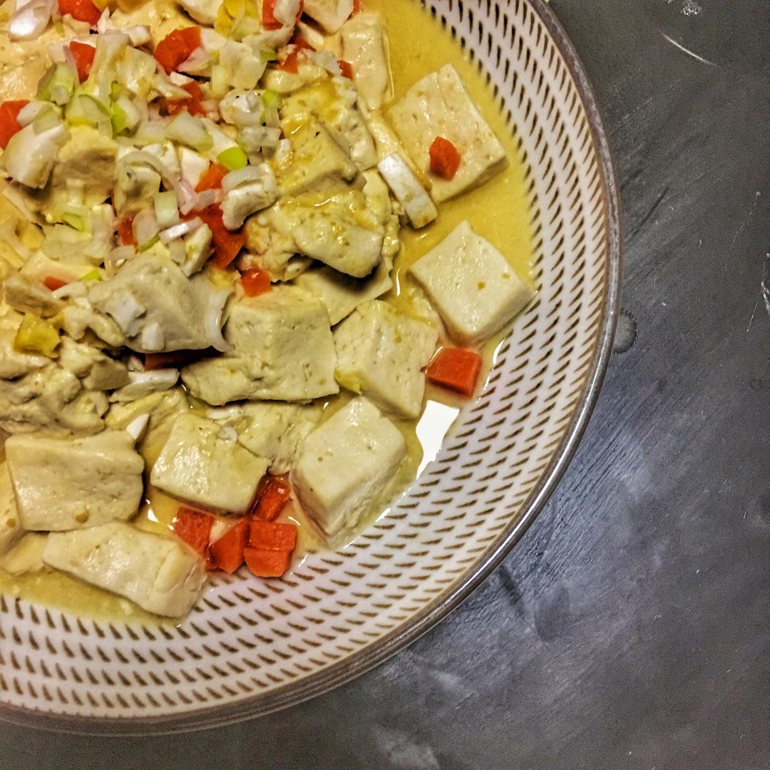 咸蛋烧豆腐～～孩子爱吃的下饭菜！