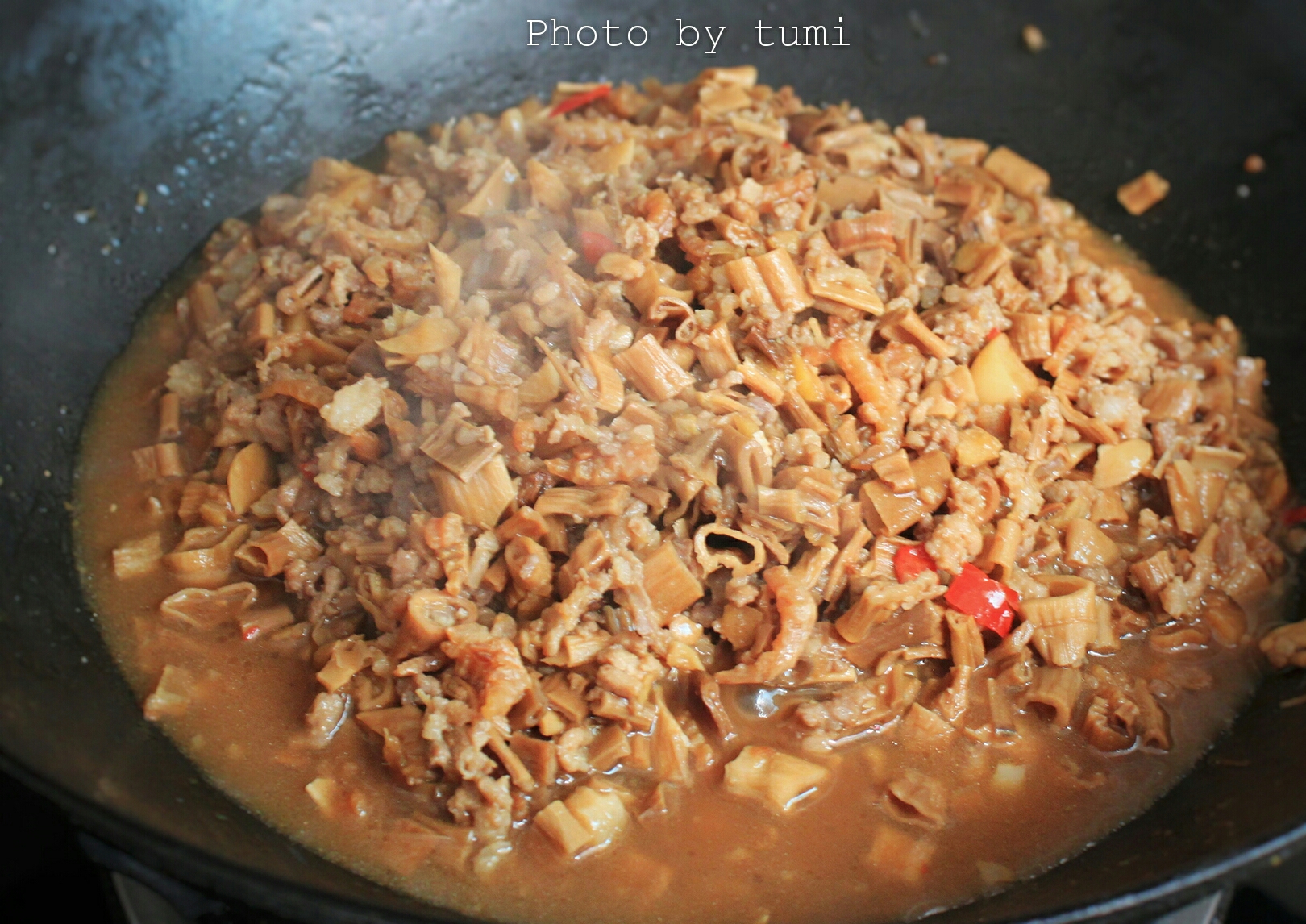 笋干、冬菇、虾米焖肉粒的做法 步骤5