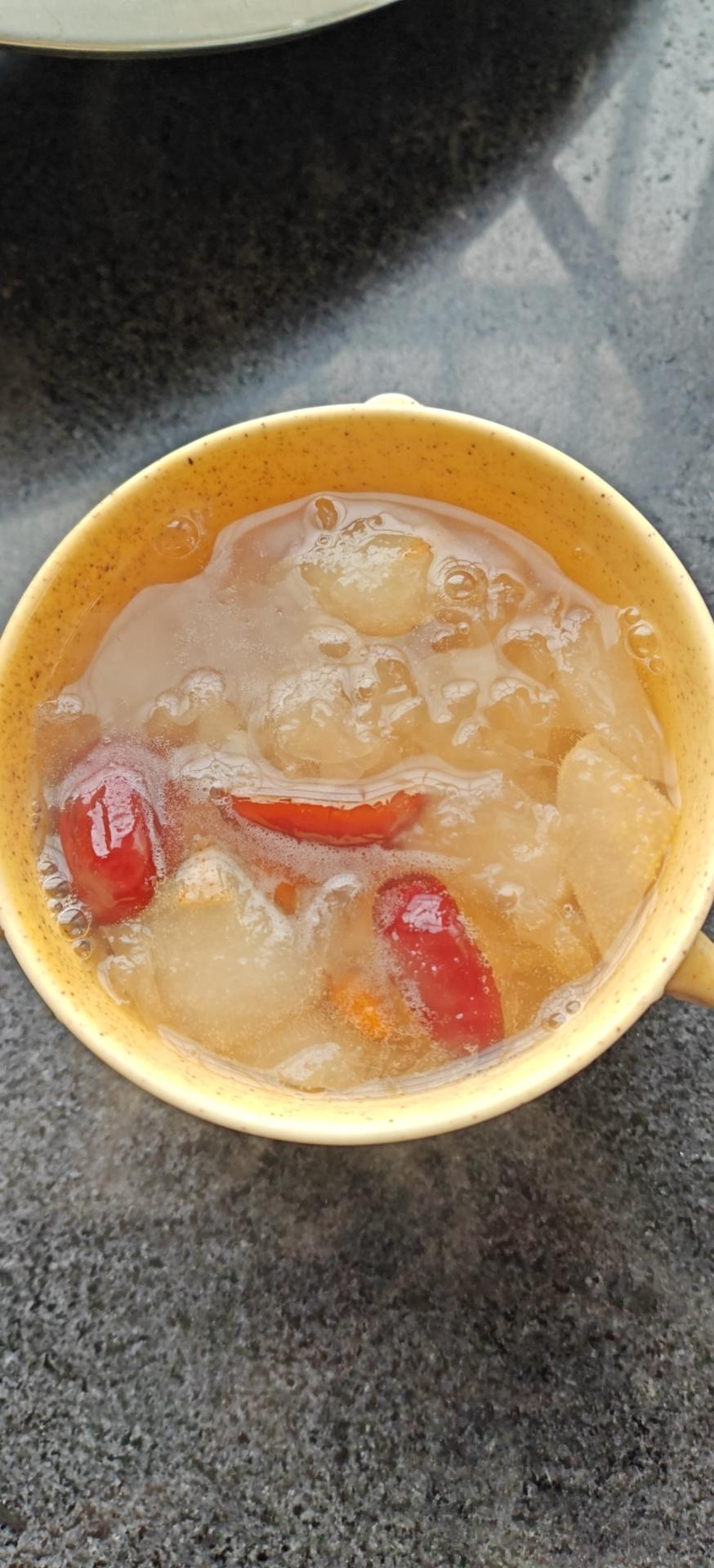 冰糖银耳梨汤