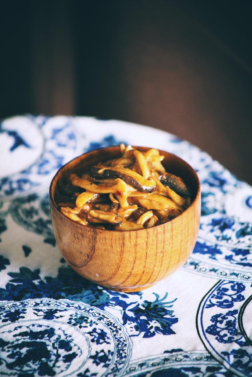 凉面好伴侣，自做放心油鸡枞~圆满素食