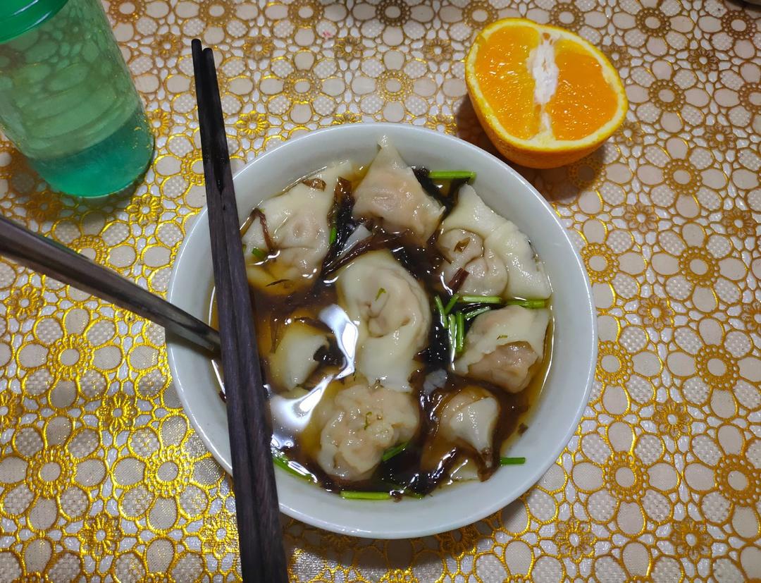 馄饨（两种包法）