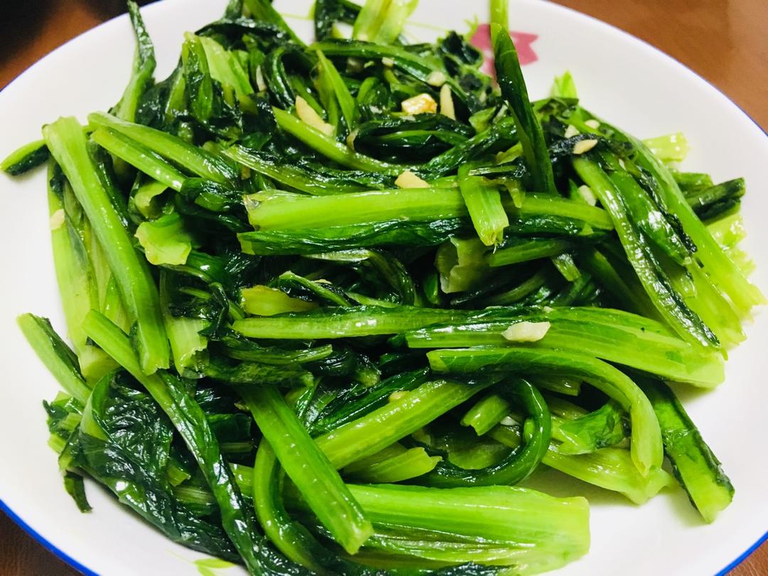 李小洋洋洋做的清炒油麦菜