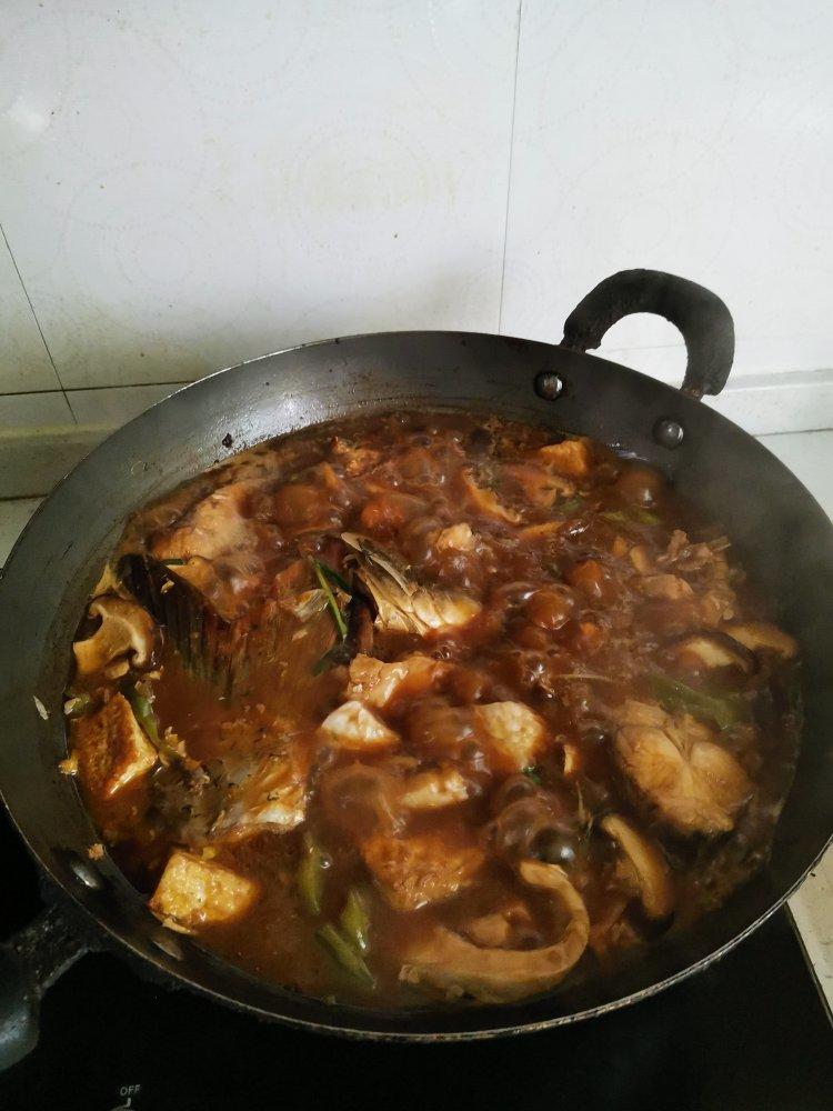 适合孩子吃的下饭菜：酱汁焖鱼