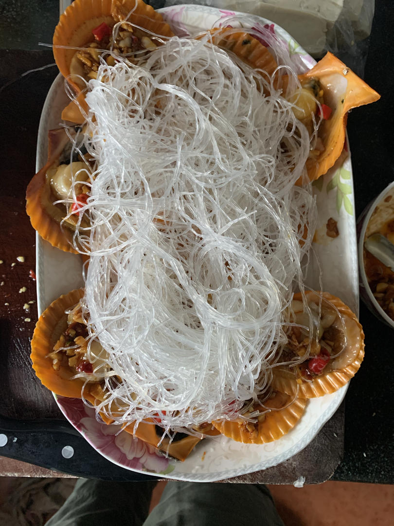 零失败的蒜蓉粉丝蒸扇贝