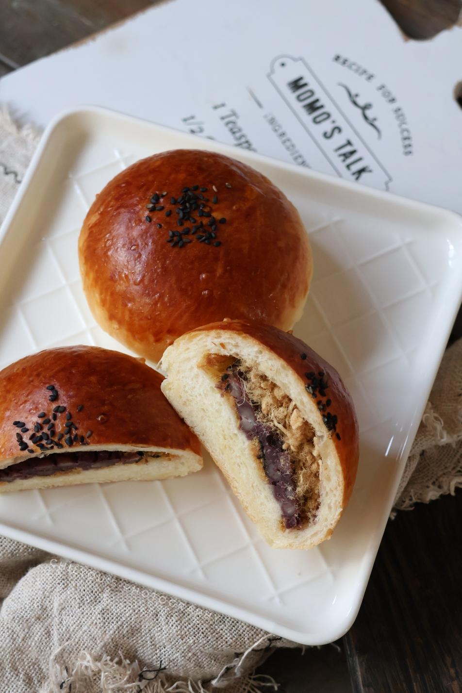 锁死这个万能台式面团，造型独特的「红豆奶酪包」！