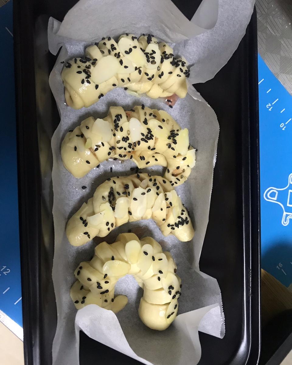 蜂蜜牛奶小餐包（一次发酵超级柔软拉丝）