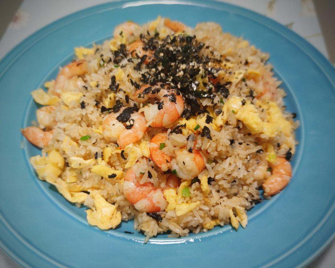 虾仁鸡蛋海苔碎炒饭