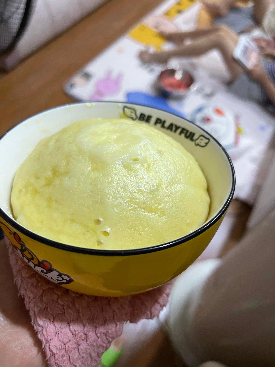 两个鸡蛋一碗面 全程手不粘面 轻松搞定小碗蒸发糕 蓬松煊软 比面包好吃