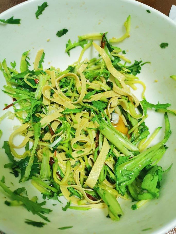 凉拌豆腐皮