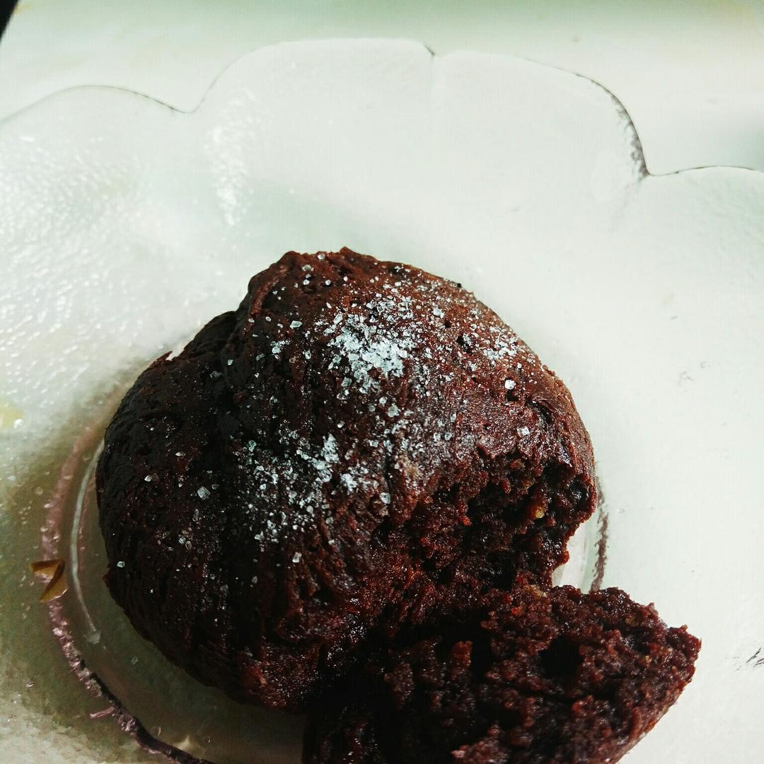 巧克力熔岩蛋糕(全图文超简单)