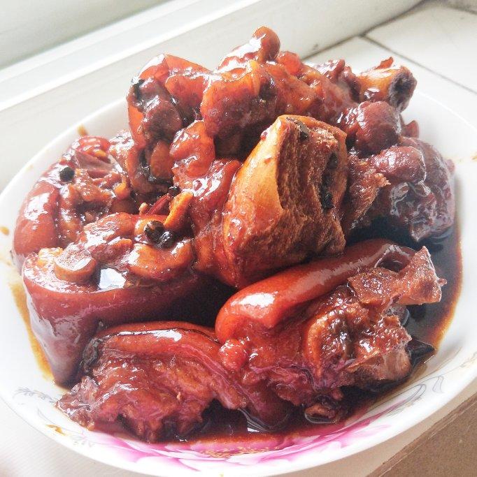 美味的家常菜：红烧猪蹄