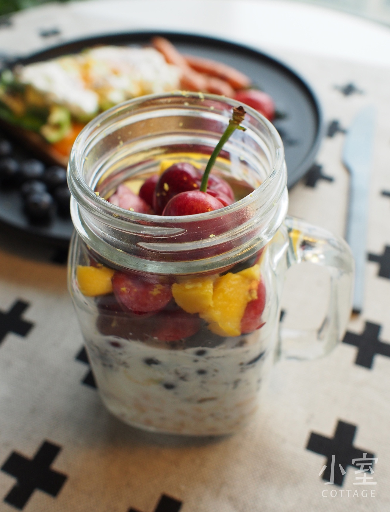 夏日特供，可以带走的早餐——水果麦片罐头 Overnight oats的做法 步骤4