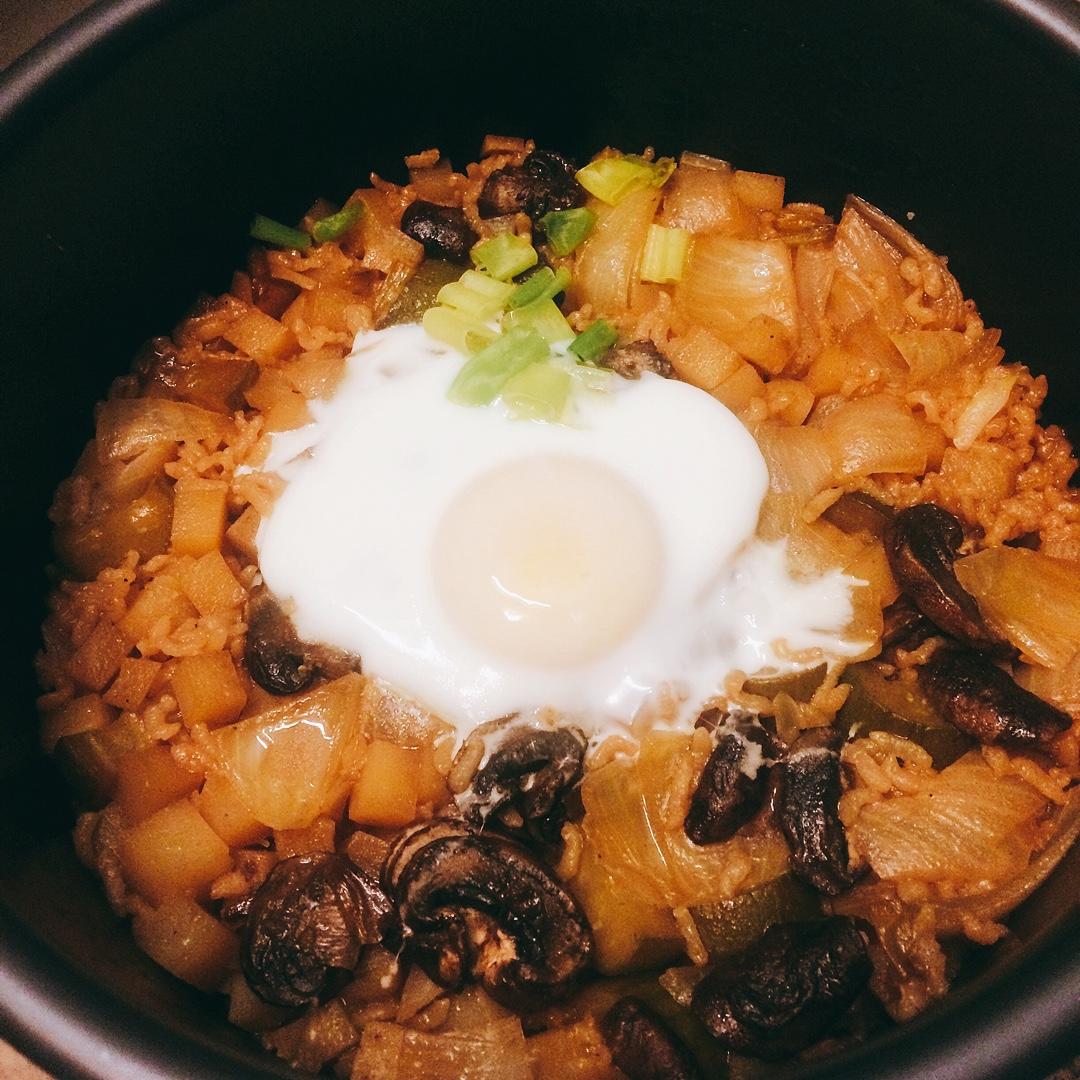 土豆焖饭（电饭锅版）