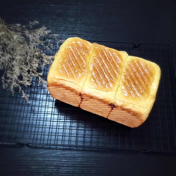 鲜奶吐司