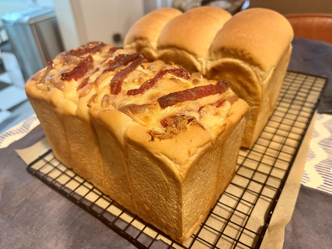 真·多肉｜猪肉脯肉松海苔芝士片吐司｜料超多｜超满足｜好吃极了