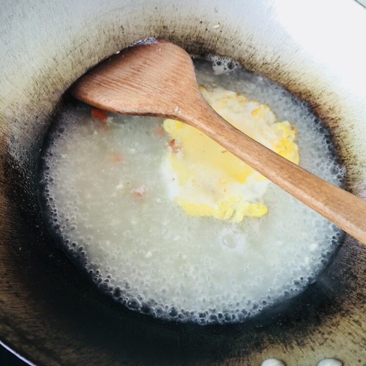 超简单的鸡蛋浓汤挂面的做法 步骤4