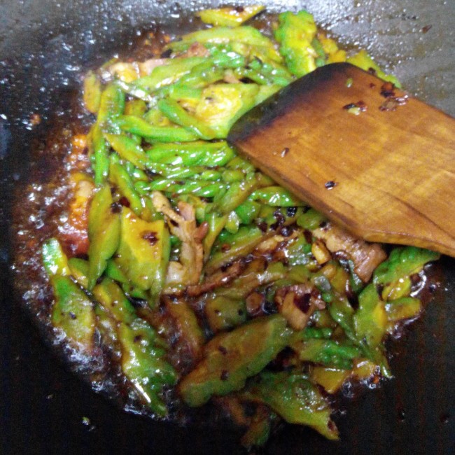 辣豆豉培根炒苦瓜