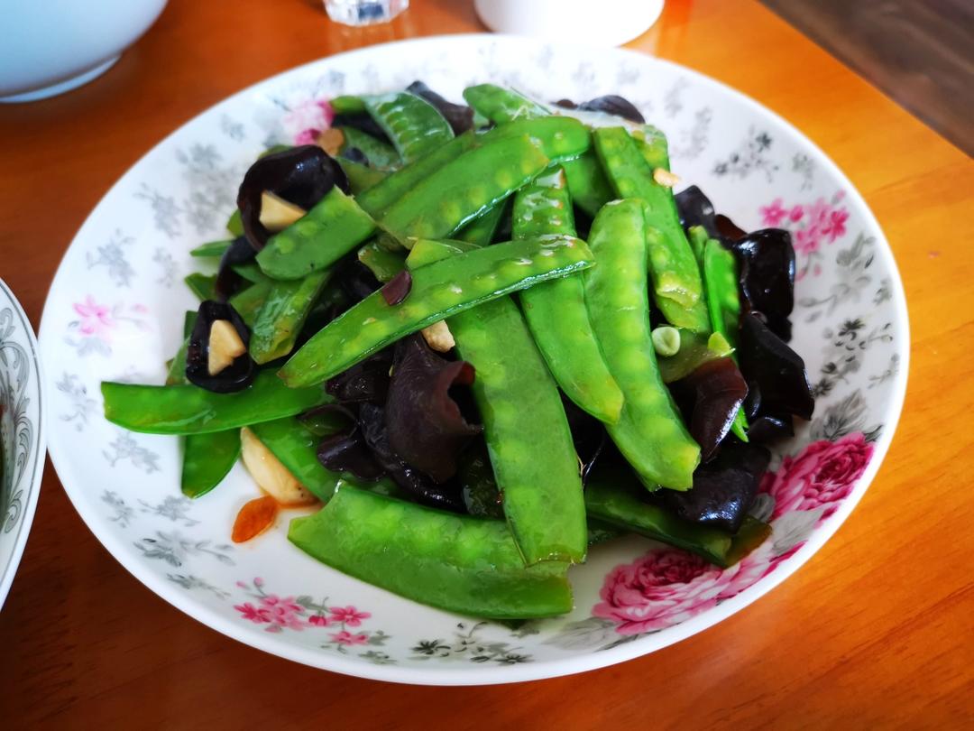 小炒荷兰豆木耳