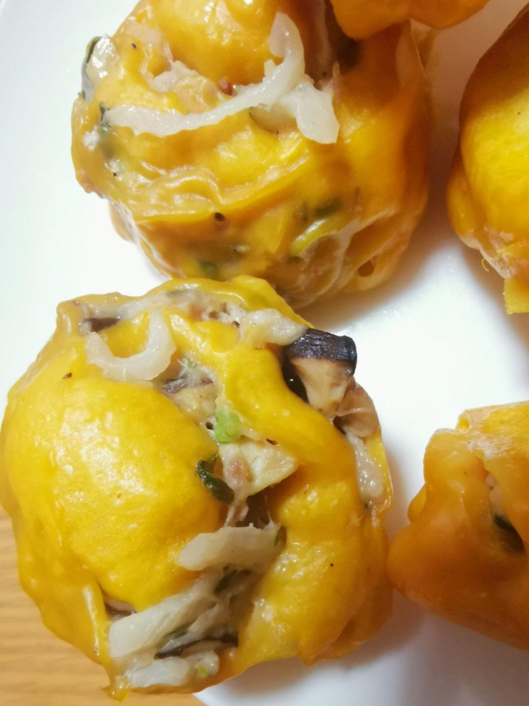 松软多汁的肉包子