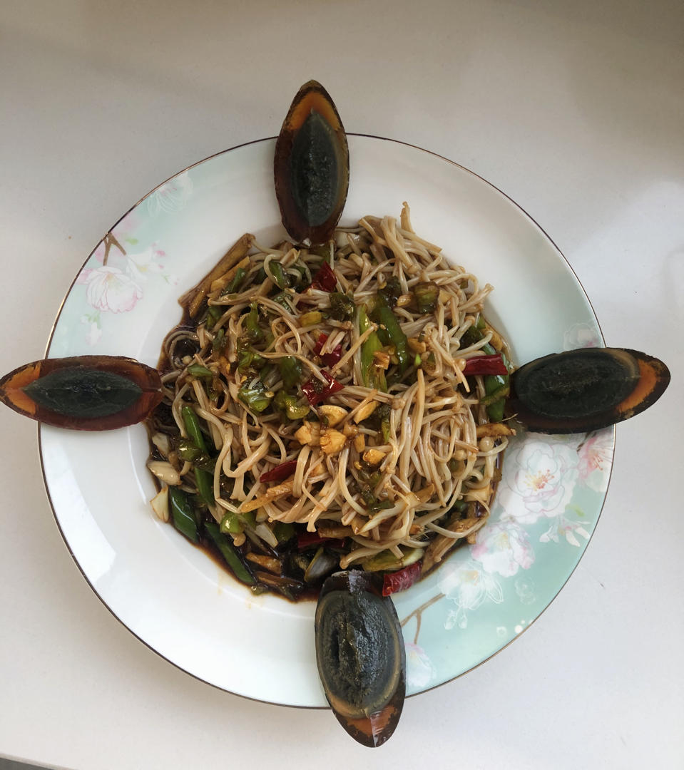 凉拌金针菇