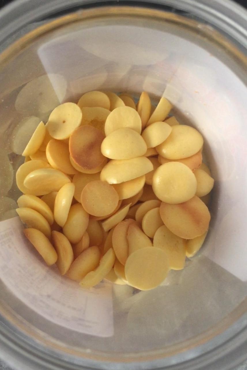 入口即化的无添加蛋黄溶豆