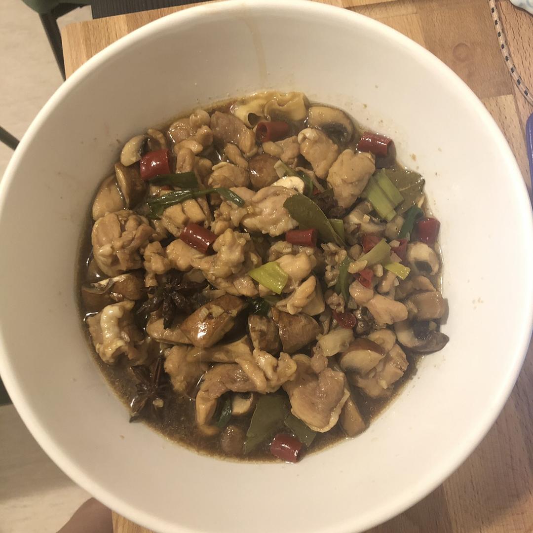 正宗新疆大盘鸡+裤带面