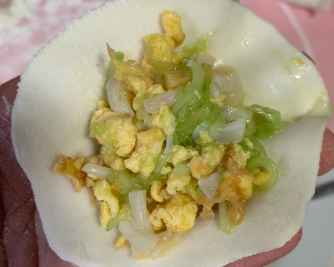 黄瓜瑶柱鸡蛋饺（无味精，只放盐，超级健康）的做法