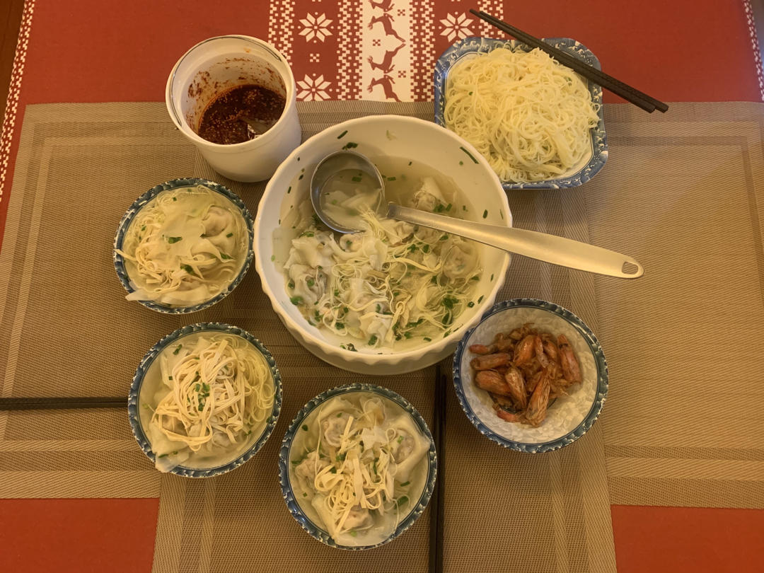 经典港式鲜虾云吞面