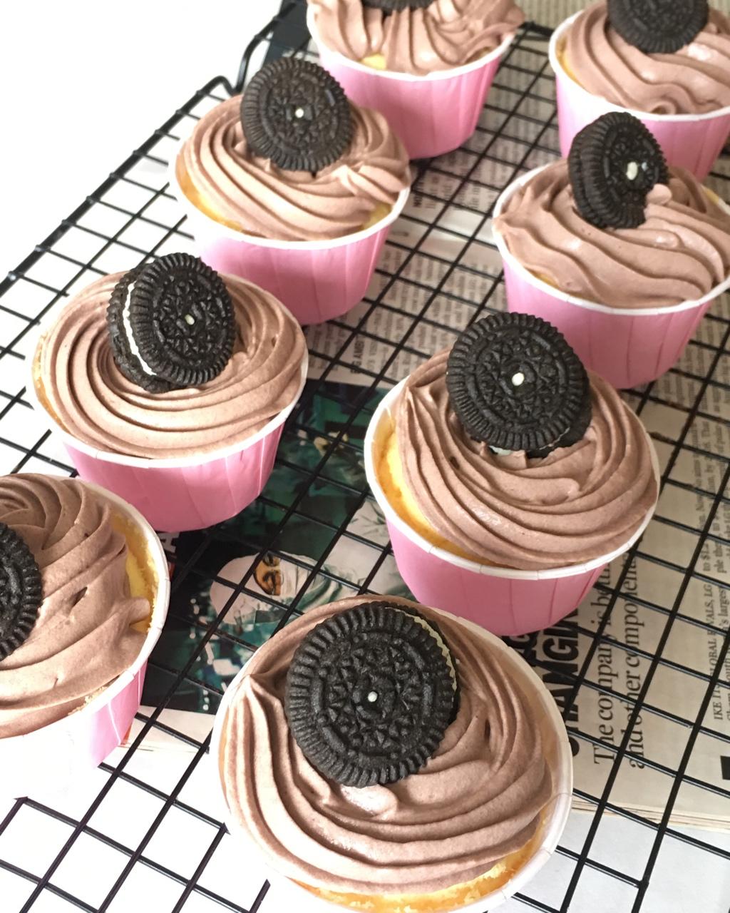 鲜奶油戚风杯子蛋糕（纸杯蛋糕）