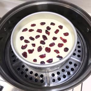 蔓越莓酸奶蒸蛋糕的做法 步骤7