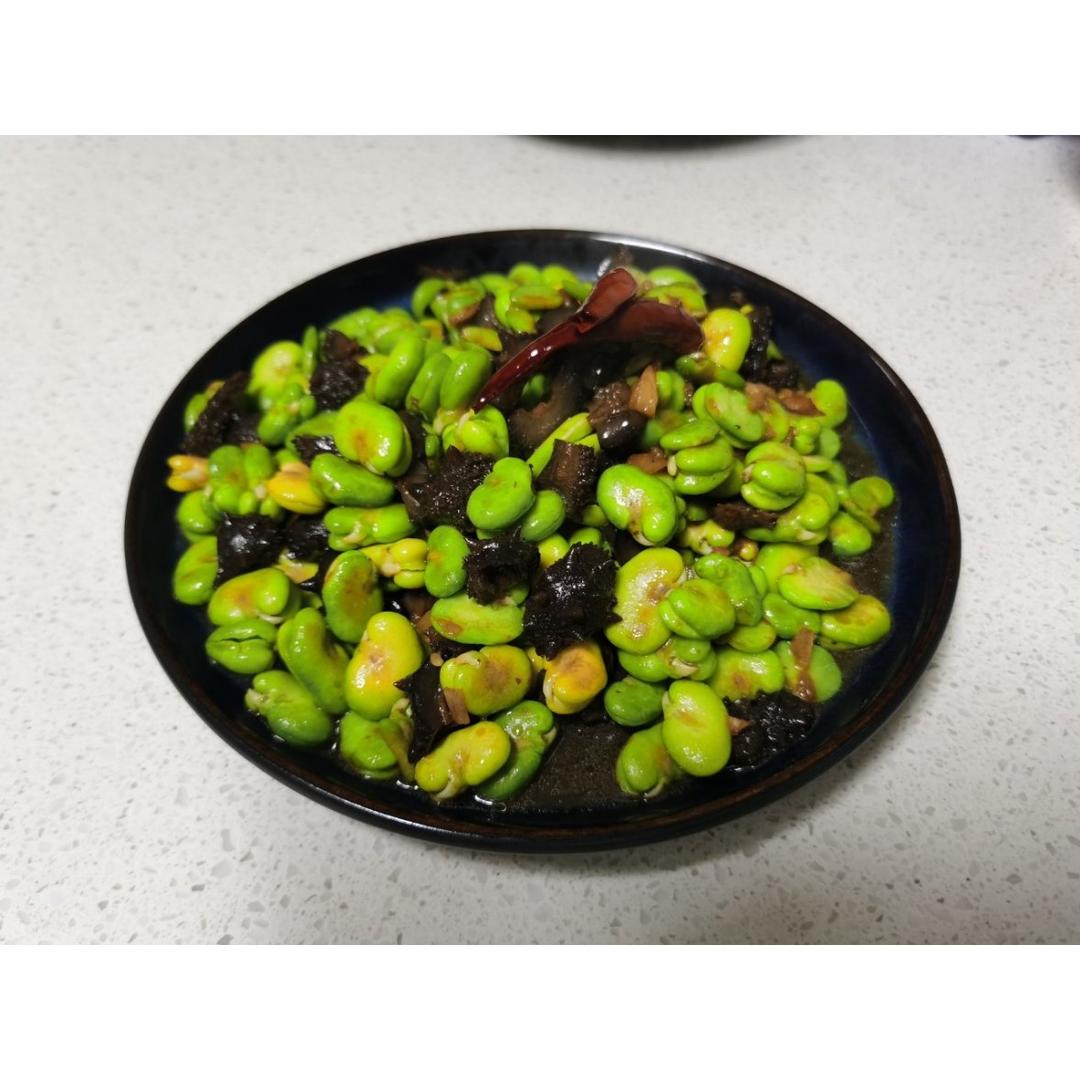 好吃到连皮都不剩的（油焖蚕豆）