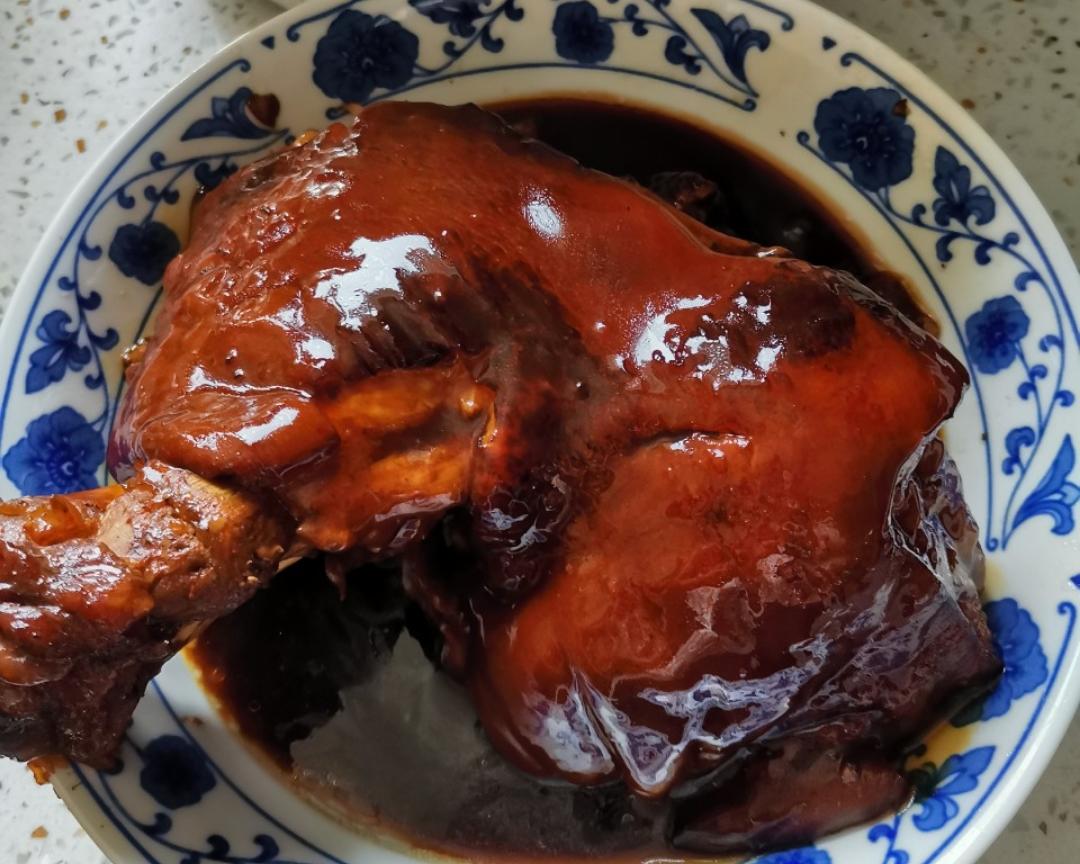 红烧蹄膀（肘子）