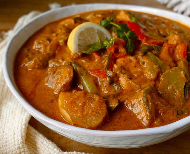 红咖喱鸡🥘Red Curry Chicken的做法
