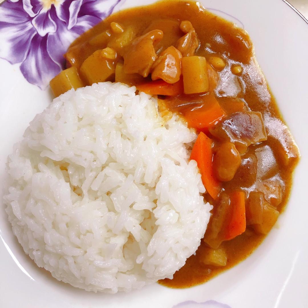 咖喱鸡肉饭