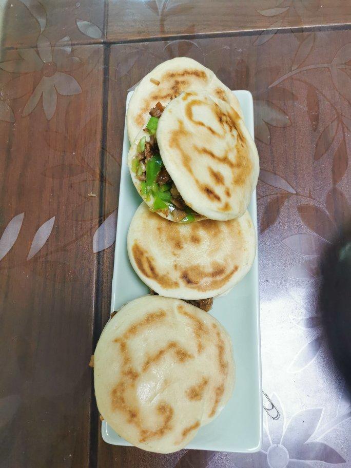肉夹馍(白吉馍的制作)