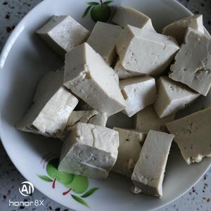 砂锅海米白菜豆腐汤的做法 步骤3