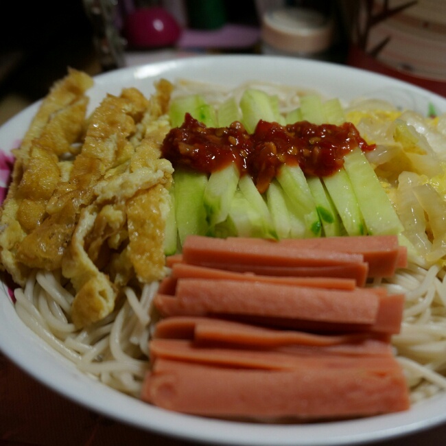 三丝凉拌面