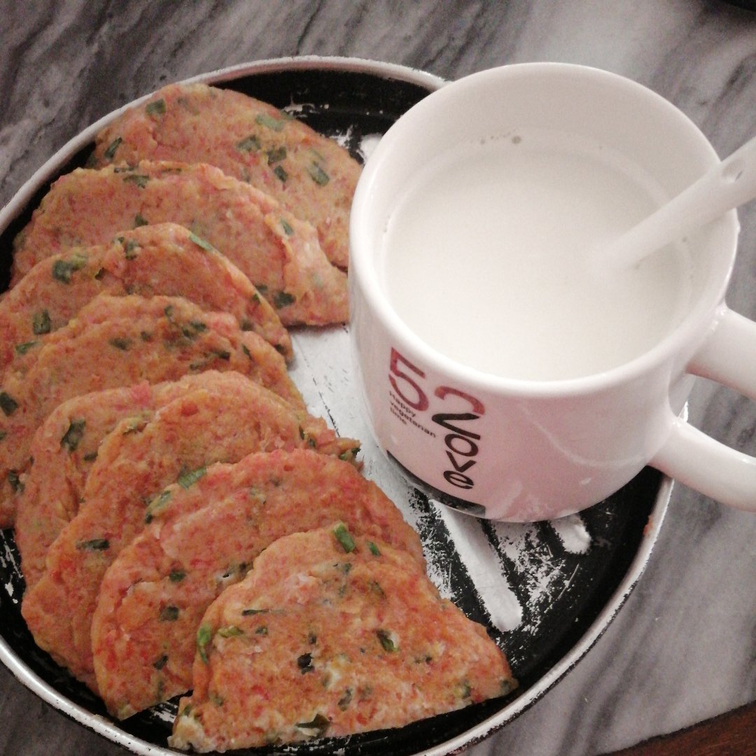 营养红罗卜鸡蛋饼(快手早餐)