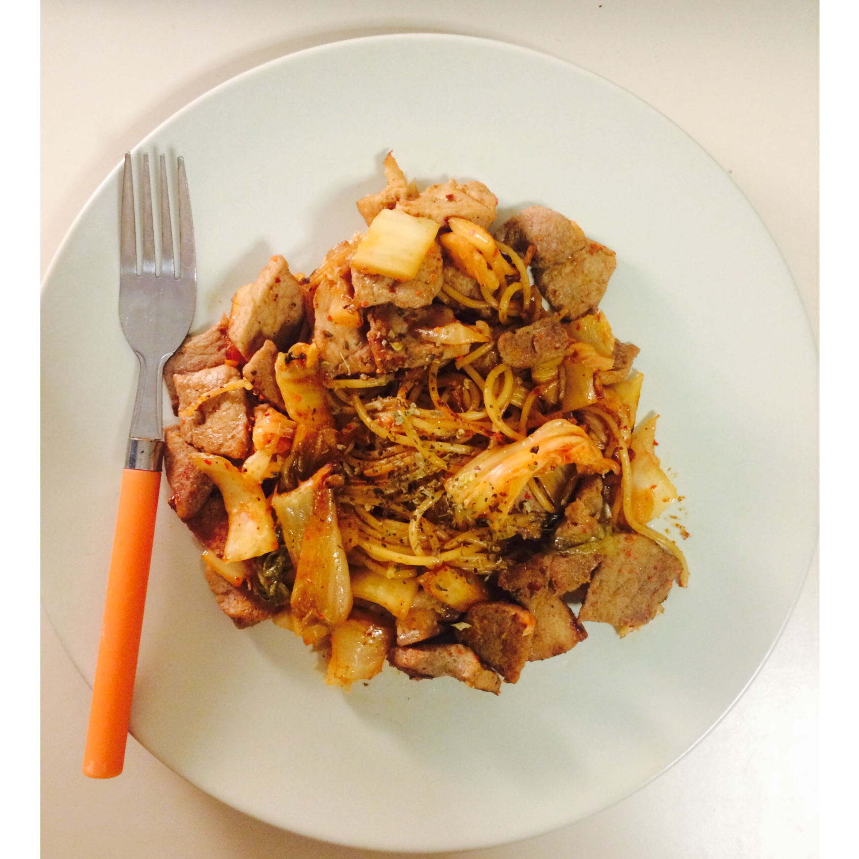 辣白菜五花肉意面